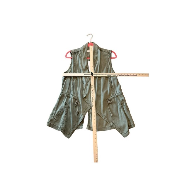 Kenneth Cole Utility Vest Women's Size M Green Sleeveless Open Front 100% Tencel - Picture 5 of 5